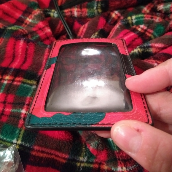 🆕  Coach Signature Camo ID Lanyard - Picture 3 of 4